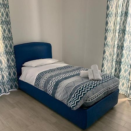 La Porta Di Carmy Apartment Наполи Екстериор снимка