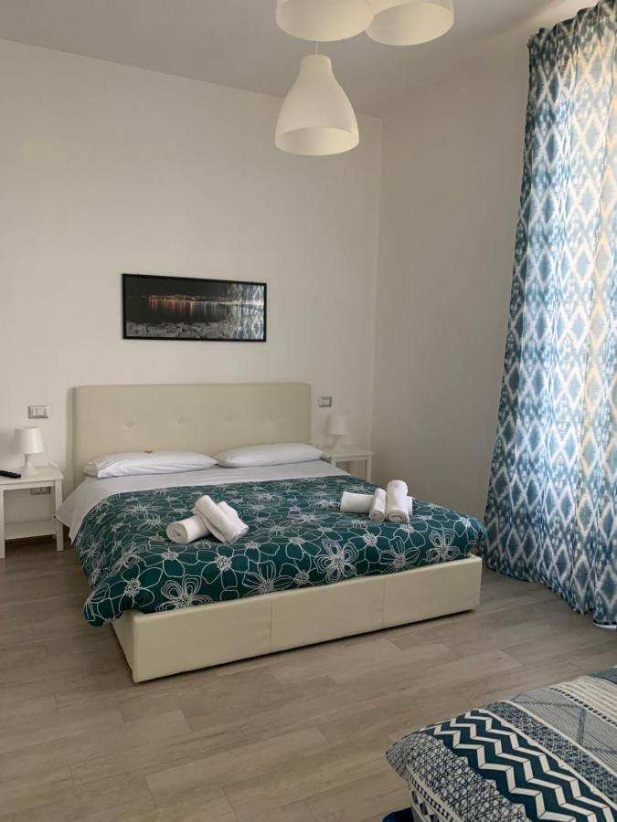 La Porta Di Carmy Apartment Наполи Екстериор снимка