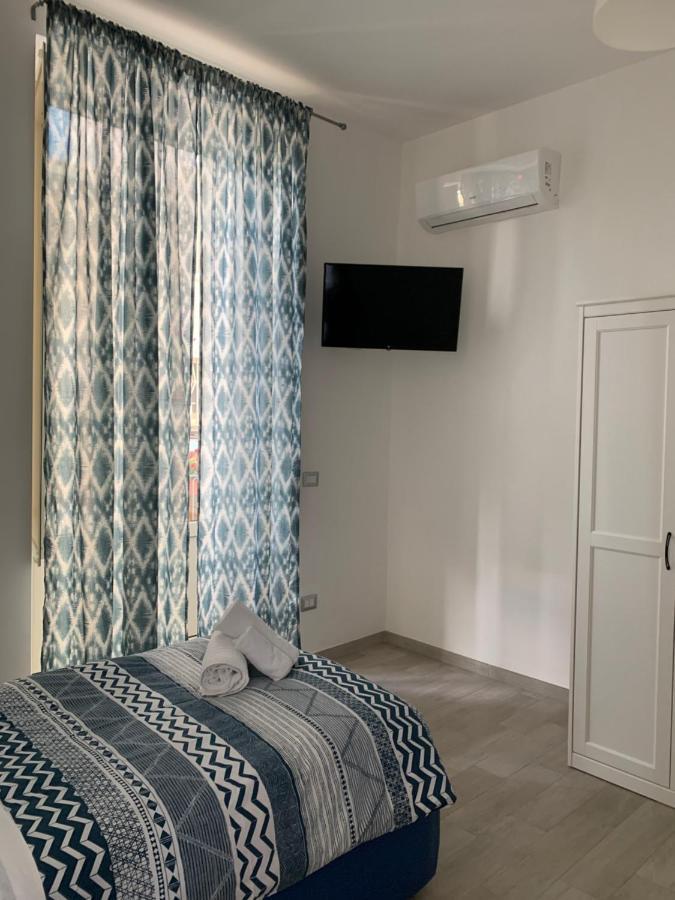 La Porta Di Carmy Apartment Наполи Екстериор снимка