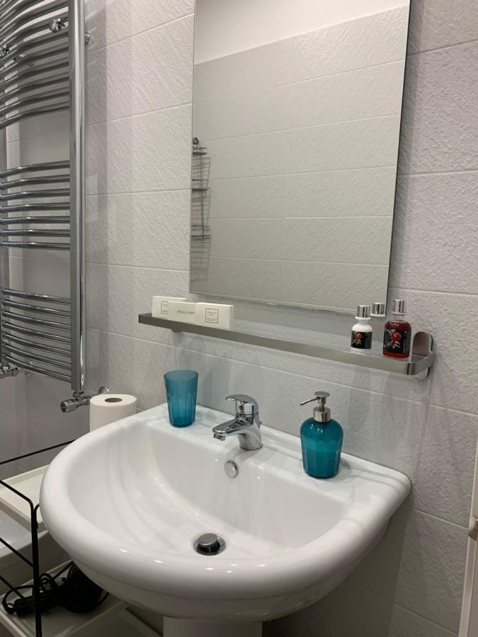 La Porta Di Carmy Apartment Наполи Екстериор снимка