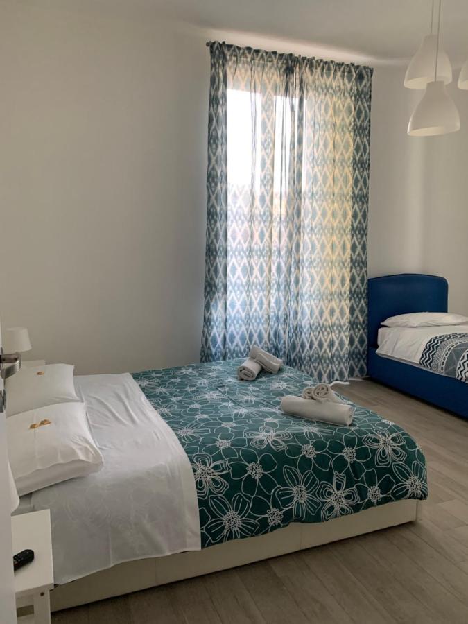 La Porta Di Carmy Apartment Наполи Екстериор снимка