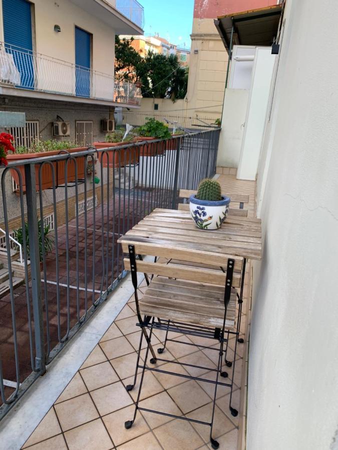 La Porta Di Carmy Apartment Наполи Екстериор снимка